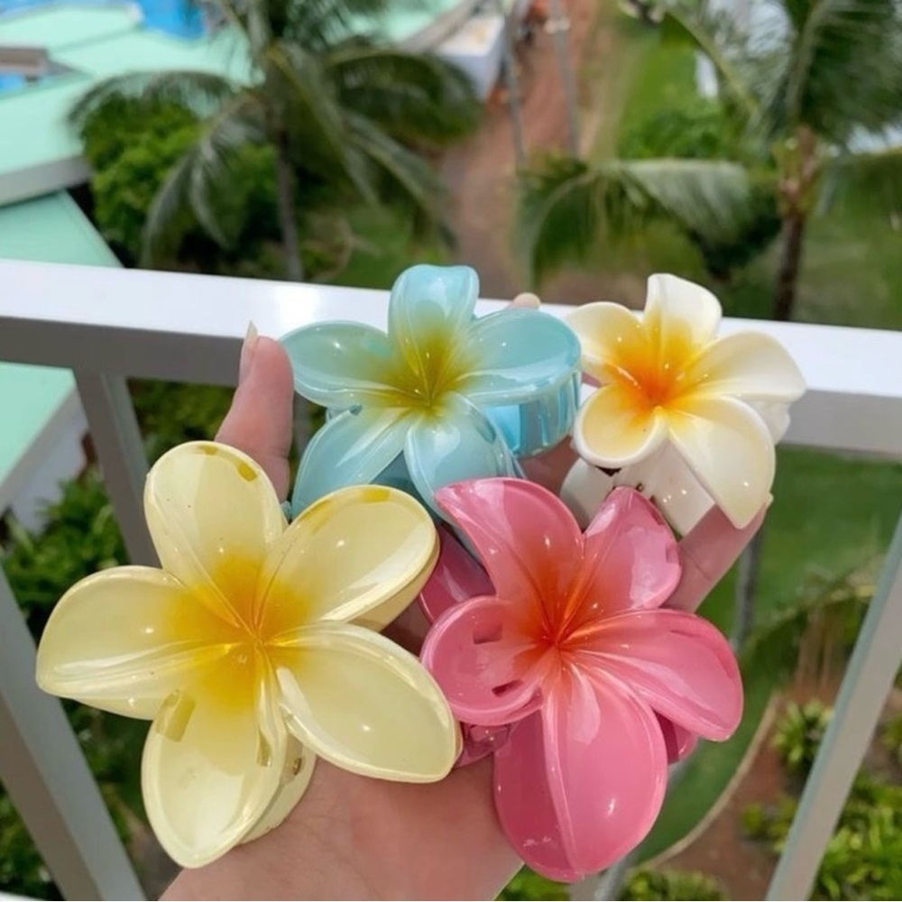 3PC Plumeria Claw Clip 🌸🫧🐚
